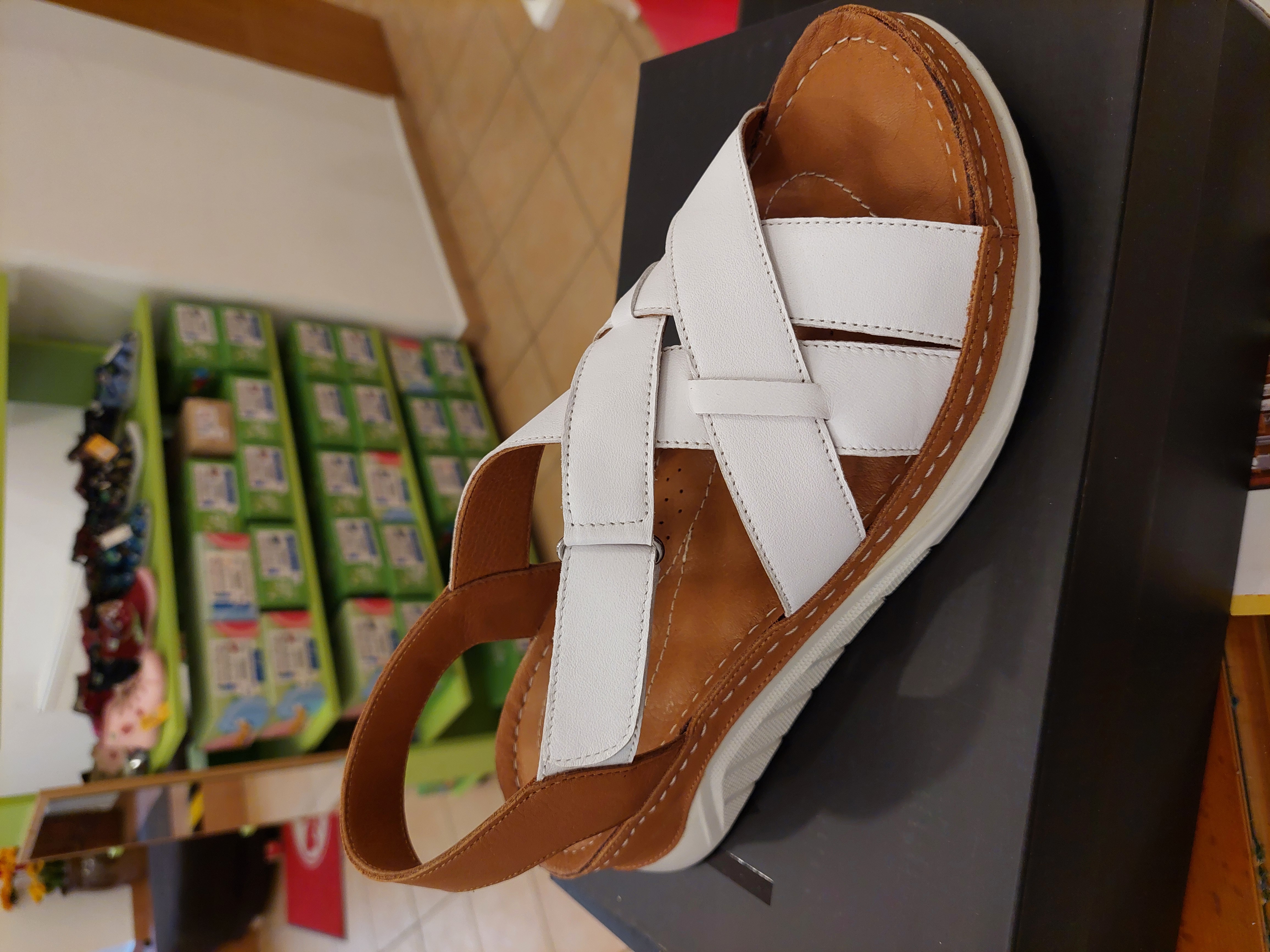 Mago 022056115 nuget/white
